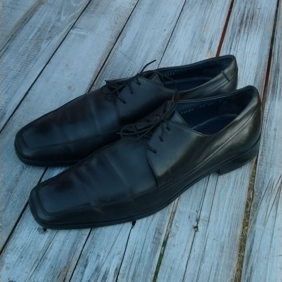 Salvatore Ferragamo men's shoes - Picture 2 of 10